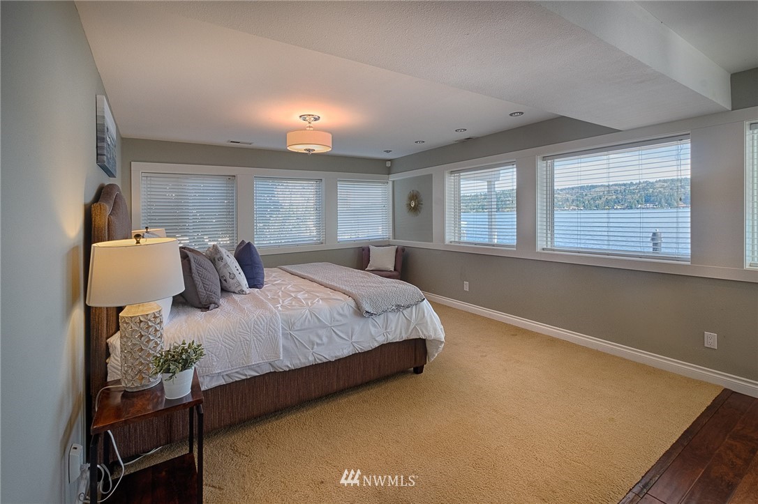 11254 Riviera Place Northeast Seattle, WA 98125 - Photo 20 of 40 Gallery Image 20