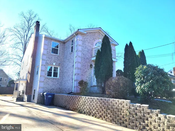 $999,000 | 3605 Crest Drive, Annandale, VA 22003