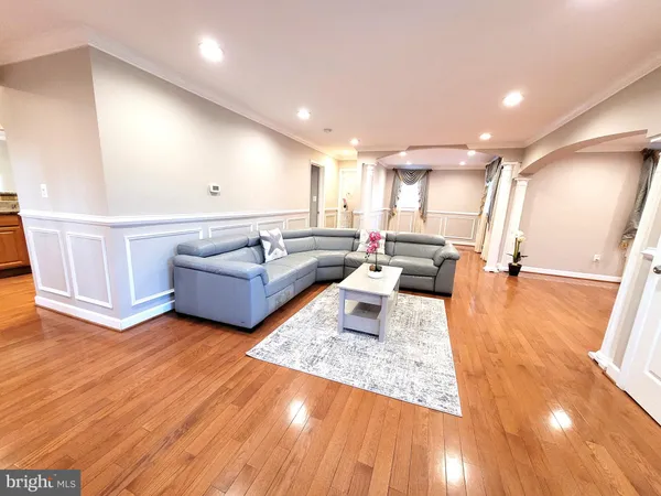 $999,000 | 3605 Crest Drive, Annandale, VA 22003