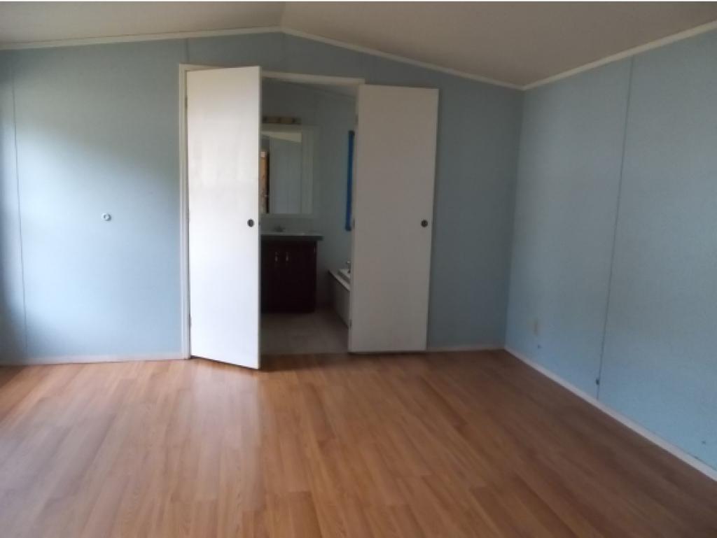 12 Tonka Street Rochester, NH 03867 - Photo 2 of 3