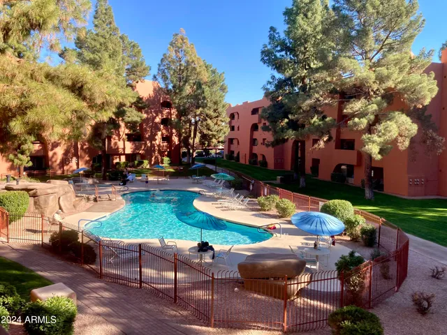 $1,450 | 12222 North Paradise Village Parkway West, Unit 213, Phoenix, AZ 85032