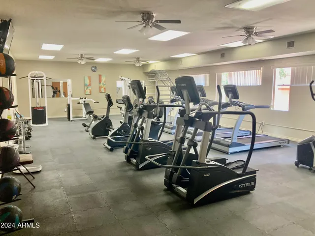 $1,450 | 12222 North Paradise Village Parkway West, Unit 213, Phoenix, AZ 85032