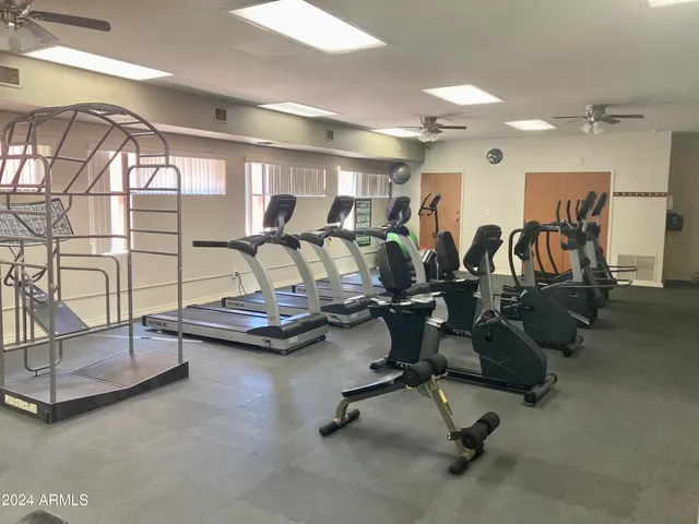 $1,450 | 12222 North Paradise Village Parkway West, Unit 213, Phoenix, AZ 85032