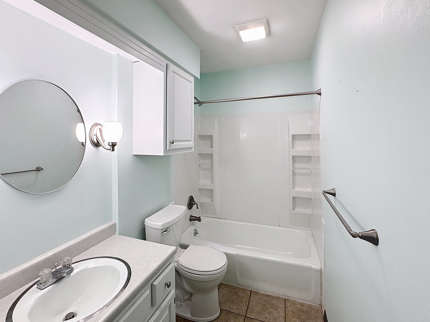 3715 35th Street, Unit 3 Moline, IL 61265 - Photo 10 of 21 Gallery Image 10