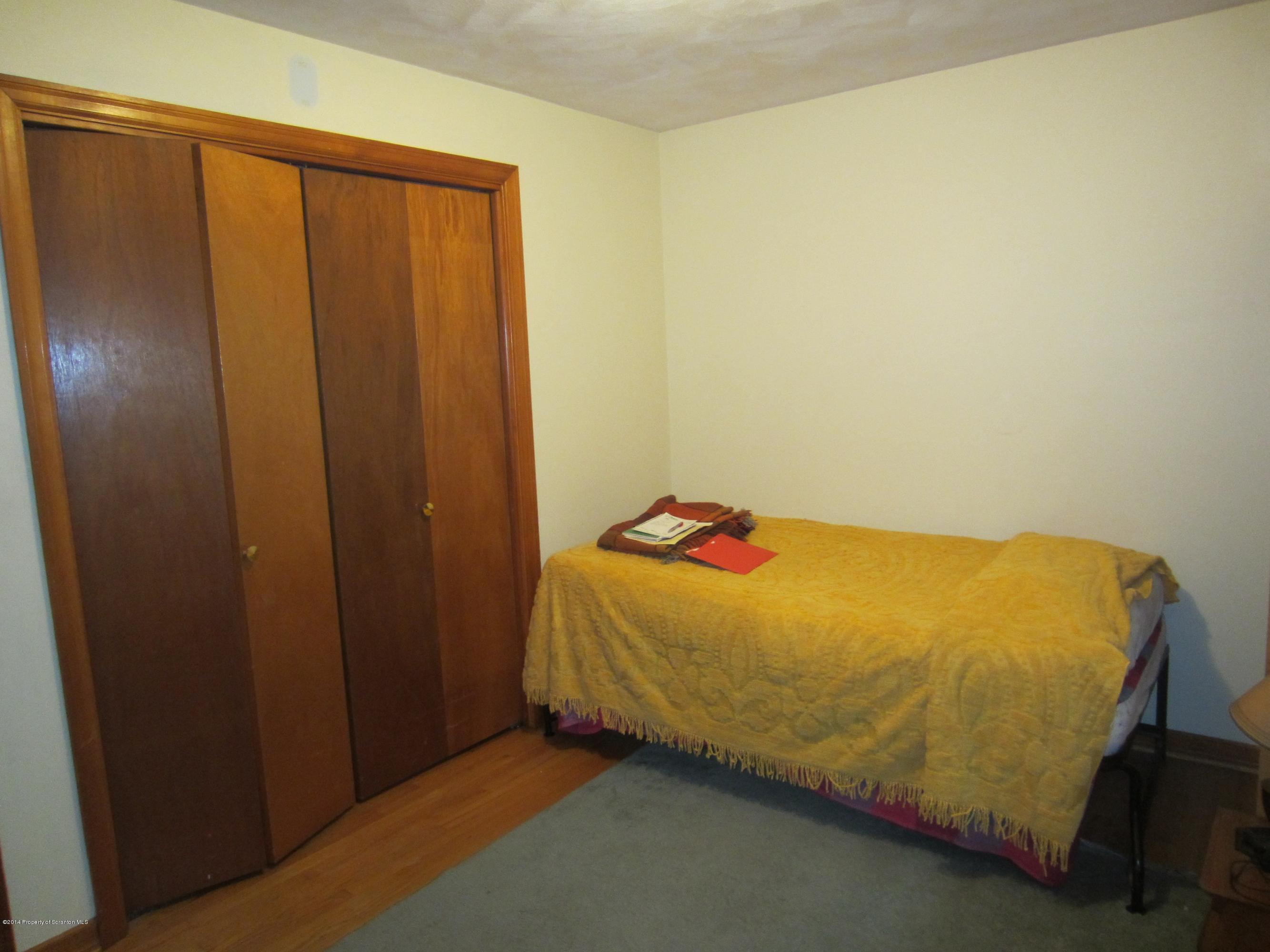 111 Brookside Road Dalton, PA 18414 - Photo 14 of 18 Gallery Image 14