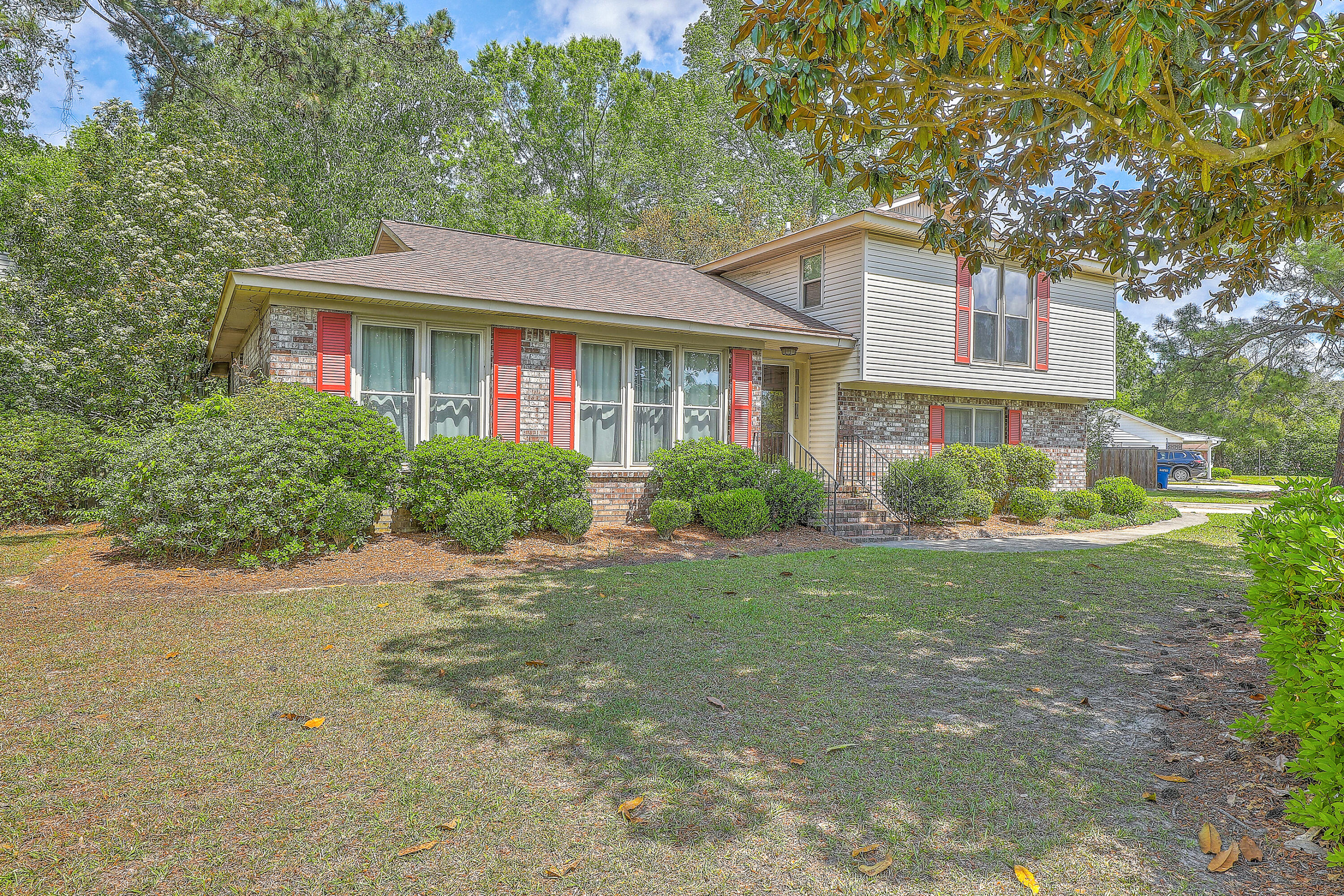 2042 Dogwood Road Charleston, SC 29414 - Photo 8 of 42 0W7A9753_4_5_6_7_8_9