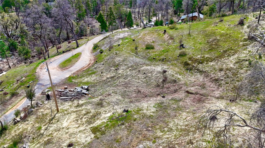 59827 Hillcrest Road North Fork, CA 93643 - Photo 11 of 33