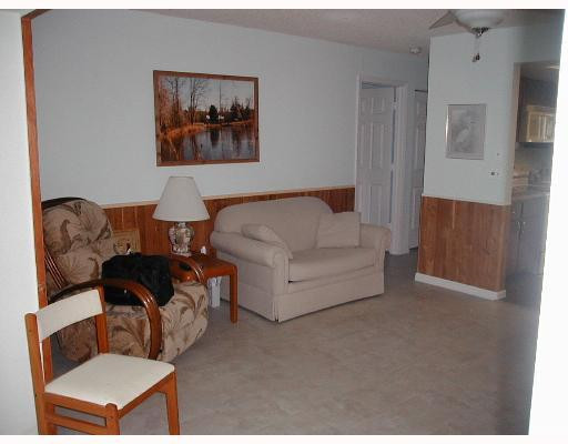 23261 Southwest 60th Avenue Boca Raton, FL 33428 - Photo 3 of 5 Den/Family/Great Room