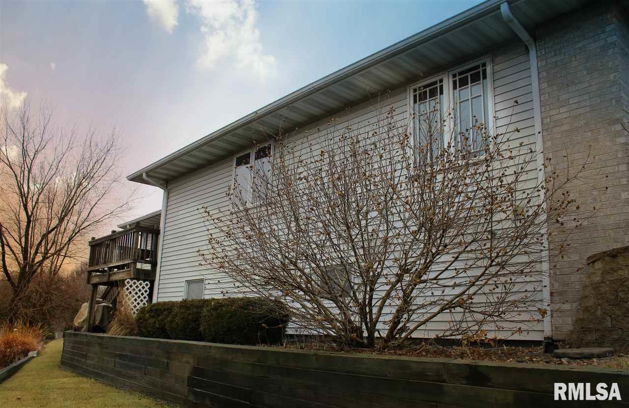 1919 Quail Hollow Road Pekin, IL 61554 - Photo 27 of 28 Gallery Image 27