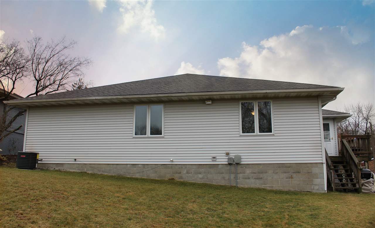 1919 Quail Hollow Road Pekin, IL 61554 - Photo 28 of 28 Gallery Image 28
