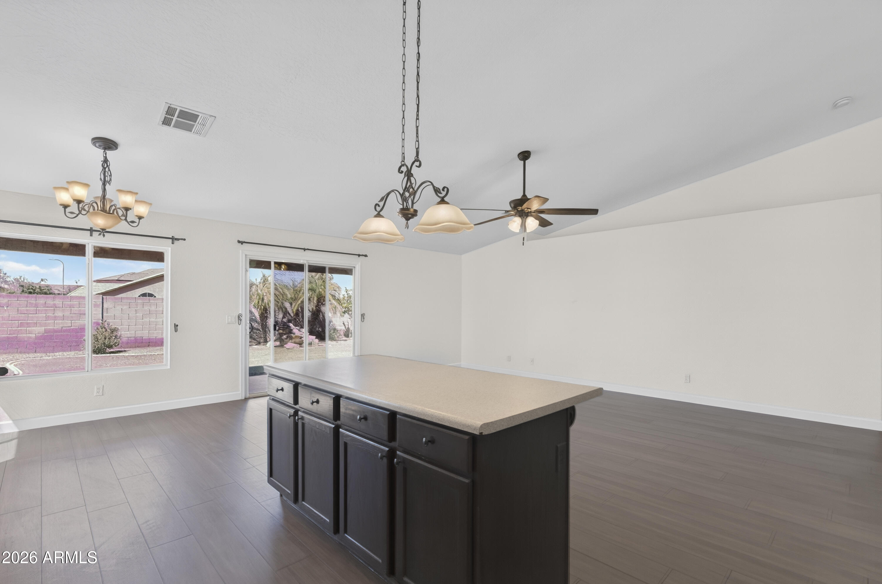 3008 West Pecan Road Phoenix, AZ 85041 - Photo 10 of 30 DSC01956