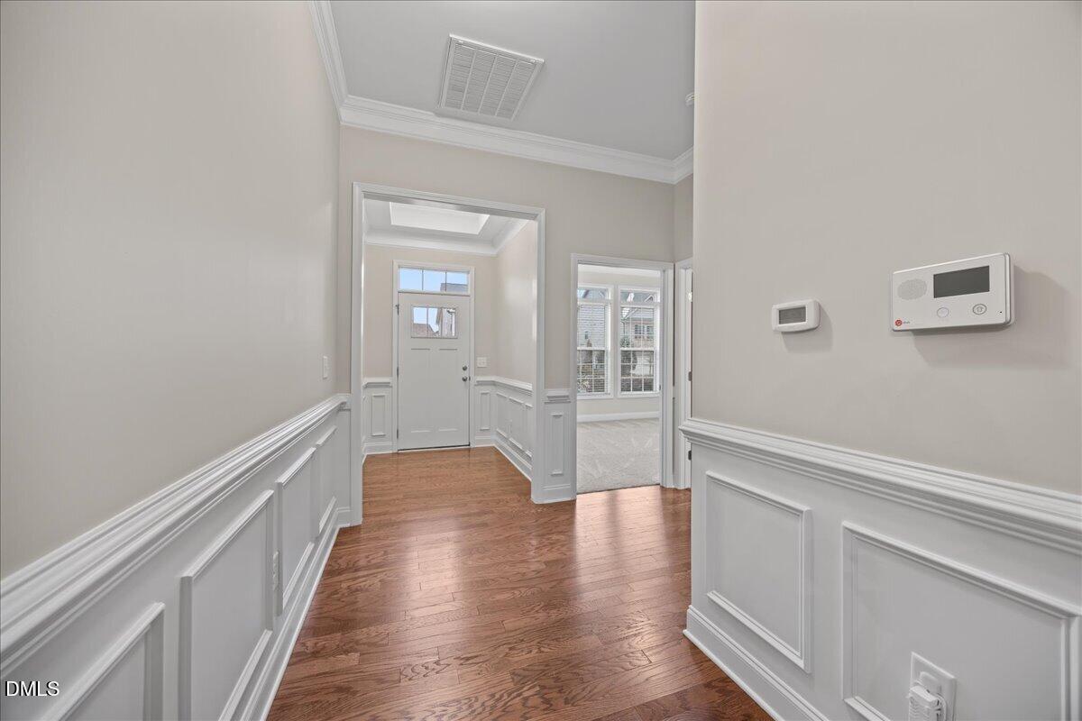 7601 Oakberry Drive Raleigh, NC 27616 - Photo 4 of 37 06-2A1A9361