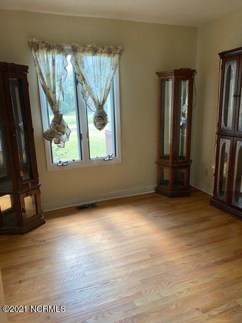 110 Beacon Light Church Road Windsor, NC 27983 - Photo 4 of 12 Interior 1
