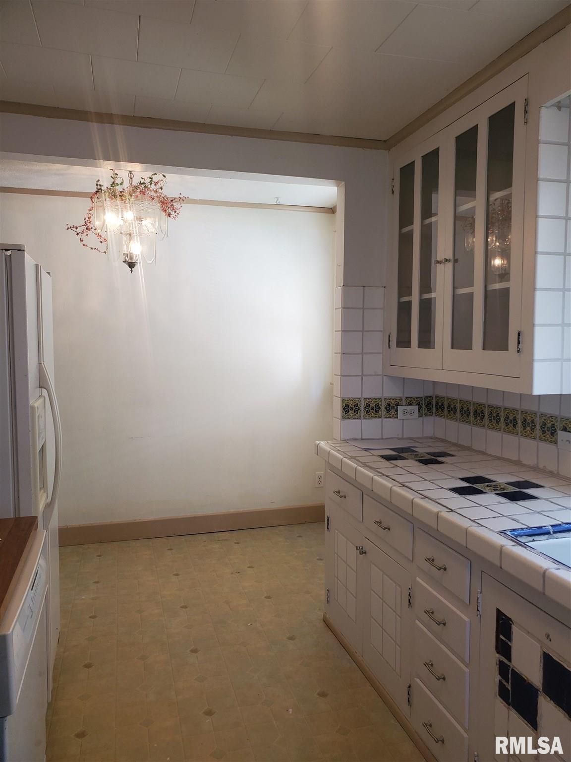 1516 West Washington Street Springfield, IL 62702 - Photo 6 of 13 Gallery Image 6