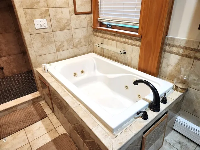 $930,000 | 6 Susan Circle, Carver, MA 02330