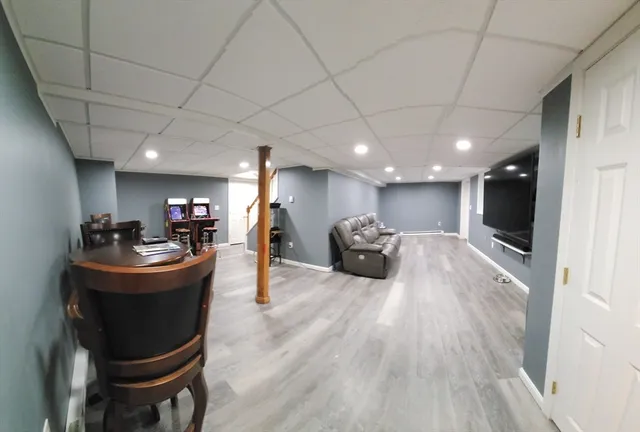 $930,000 | 6 Susan Circle, Carver, MA 02330