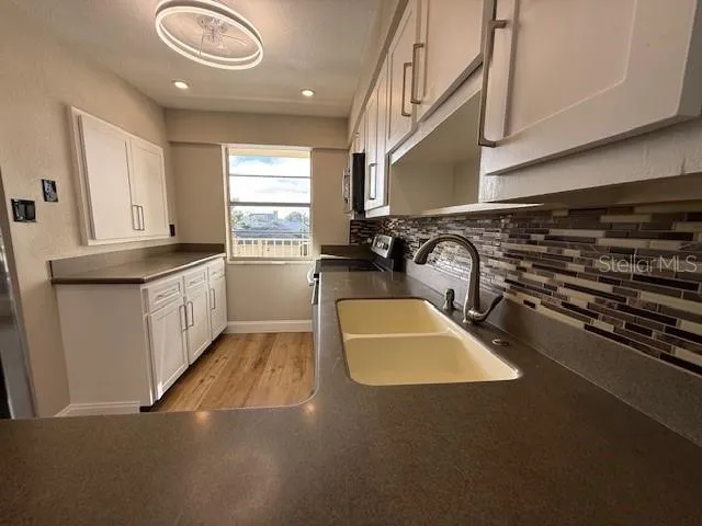 $148,000 | 700 Mirror Terrace Northwest, Unit 404, Winter Haven, FL 33881