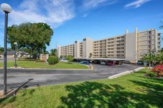 $148,000 | 700 Mirror Terrace Northwest, Unit 404, Winter Haven, FL 33881