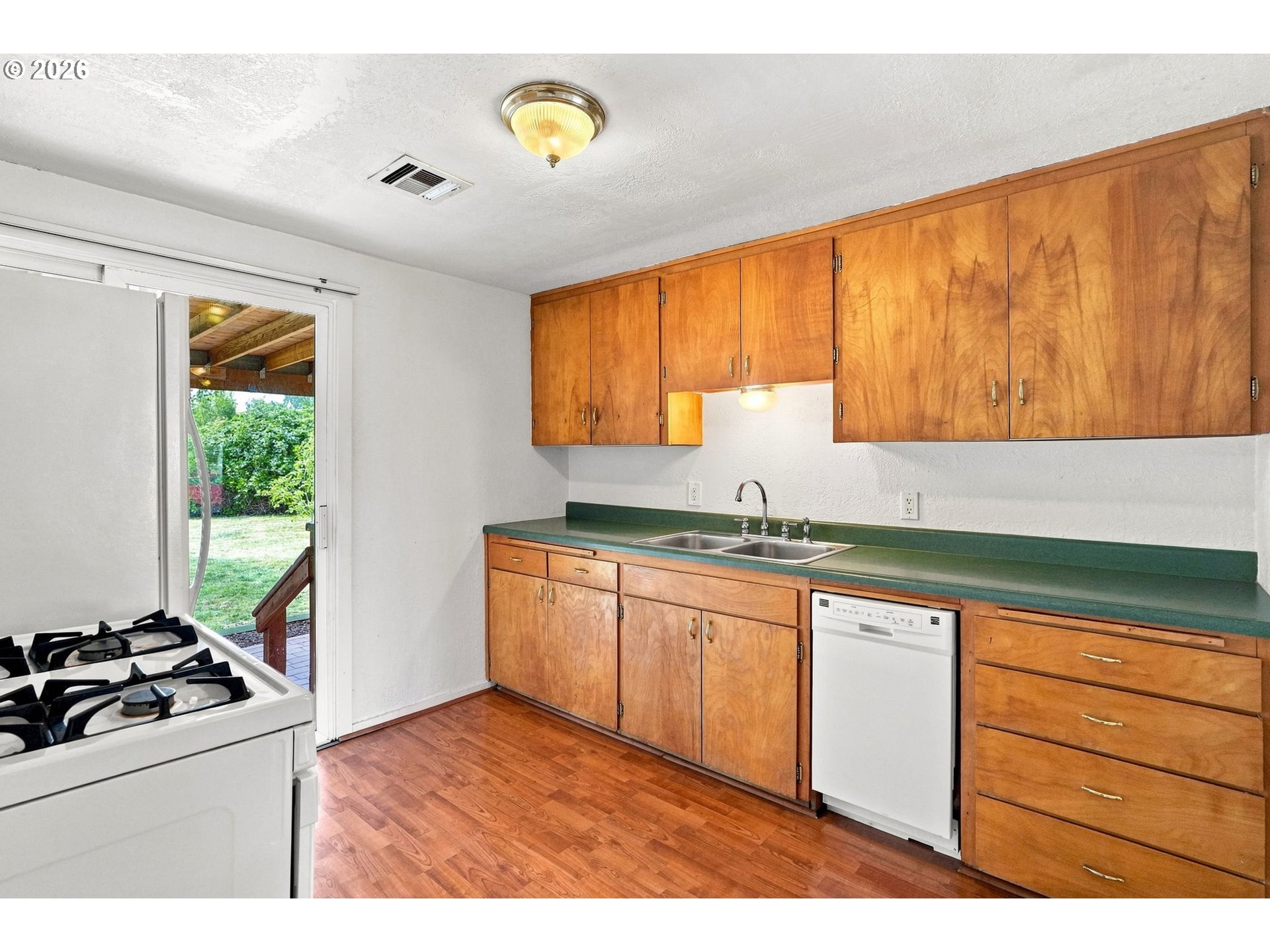 2685 E Street Springfield, OR 97477 - Photo 14 of 31 Gallery Image 14