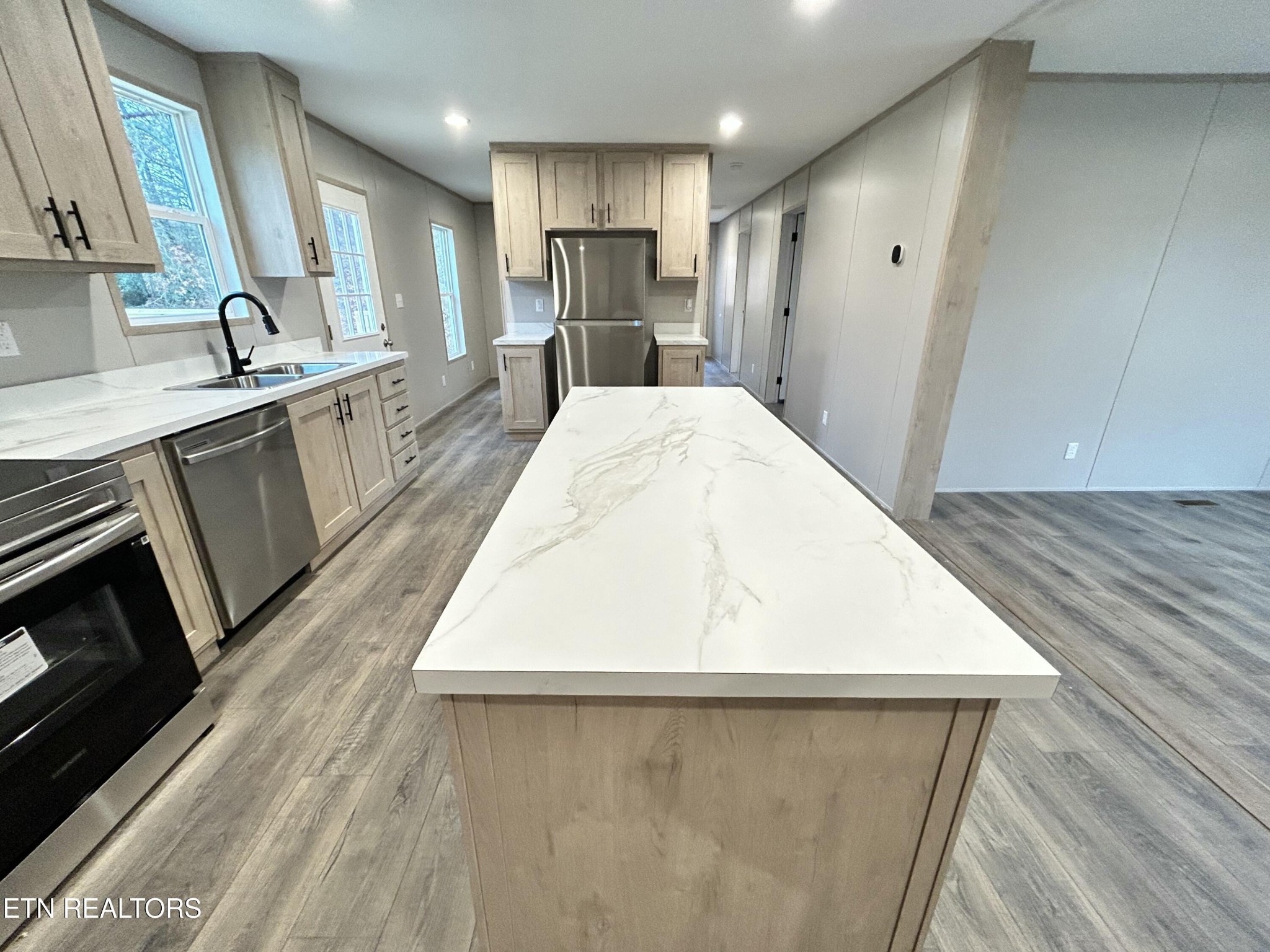 492 Foster Road Lenoir City, TN 37771 - Photo 9 of 42 Gallery Image 9