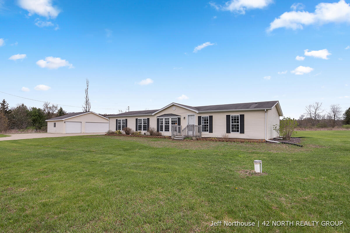 3310 Engle Road Middleville, MI 49333 - Photo 3 of 27 IMG_1002