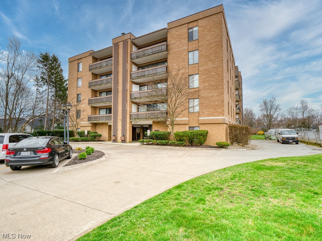 22555 Center Ridge Road, Unit 203 Rocky River, OH 44116 - Photo 1 of 25 Front Building