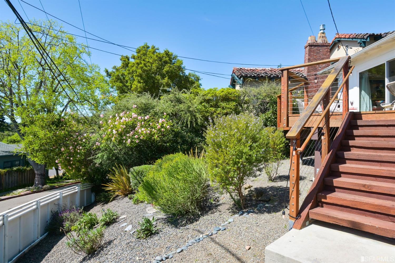 829 Regal Road Berkeley, CA 94708 - Photo 14 of 59