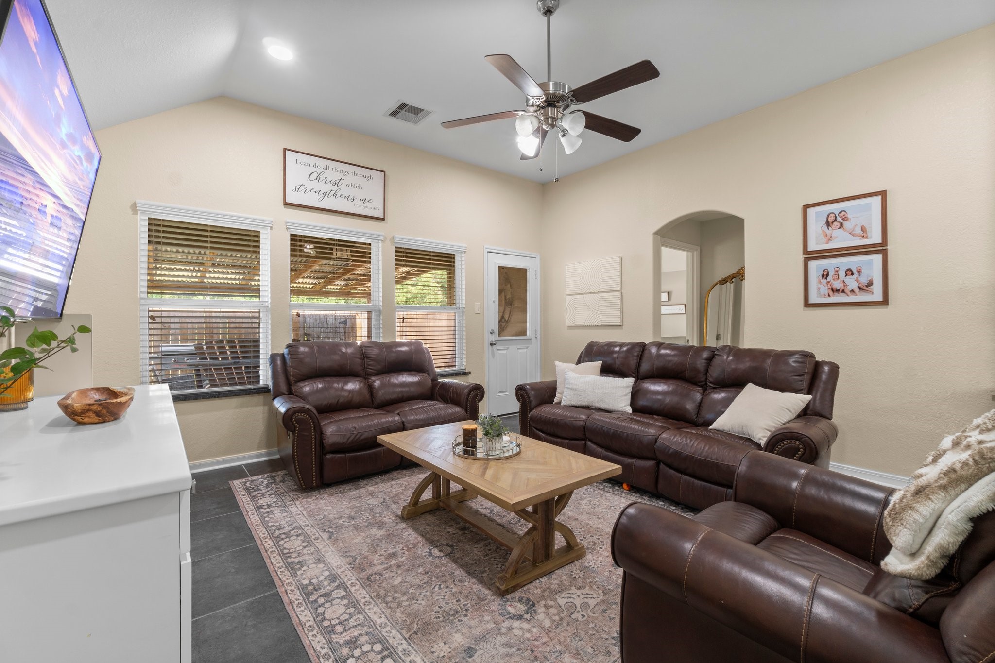 28987 Birch Green Way Spring, TX 77386 - Photo 11 of 32 a living room with furniture and a large window