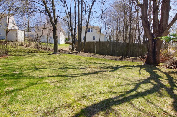 10 Greenbush Road Worcester, MA 01604 - Photo 2 of 18 Gallery Image 2