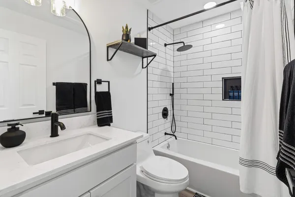 $3,500 | 901 North Church Street, Georgetown, TX 78626