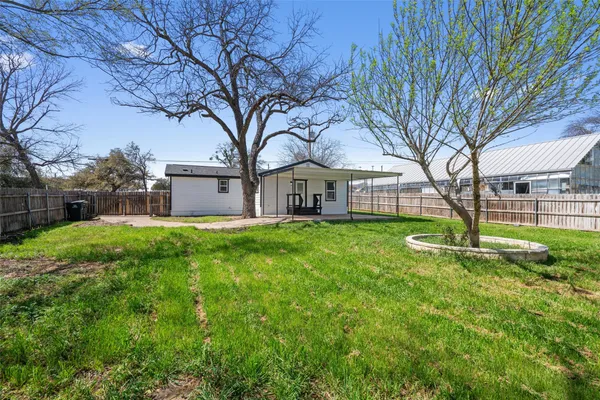 $3,500 | 901 North Church Street, Georgetown, TX 78626