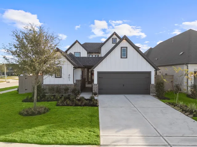 $499,900 | 401 Wild Thicket Drive, Katy, TX 77493