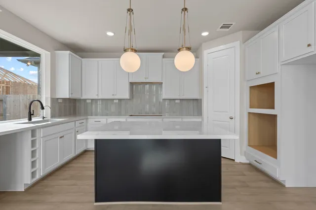 $499,900 | 401 Wild Thicket Drive, Katy, TX 77493