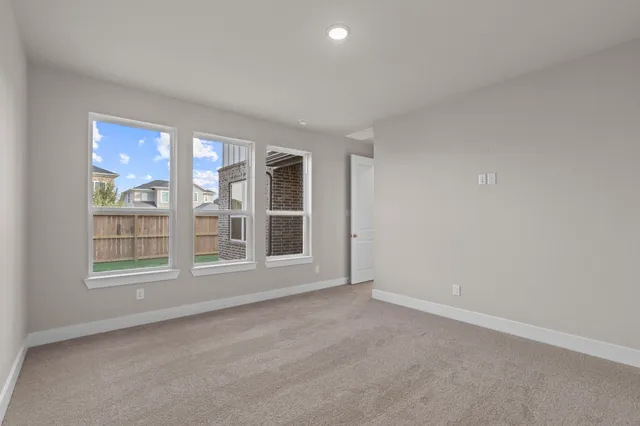 $499,900 | 401 Wild Thicket Drive, Katy, TX 77493