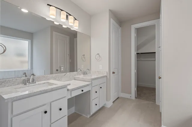 $499,900 | 401 Wild Thicket Drive, Katy, TX 77493