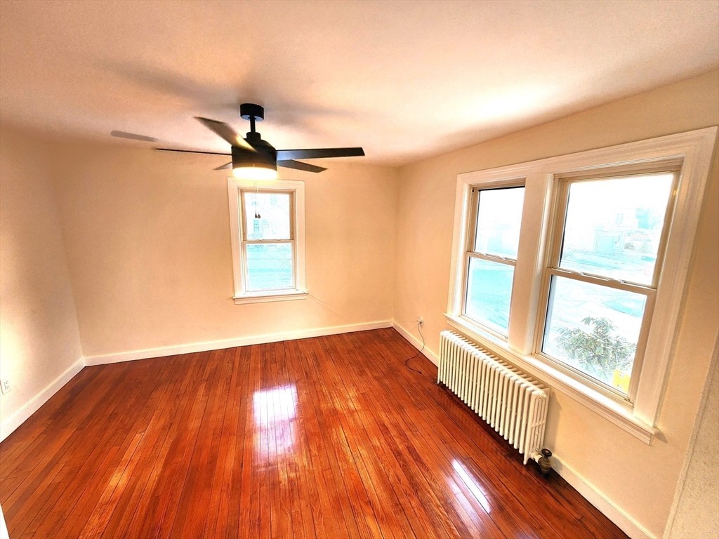 41 Bridgeport Street Worcester, MA 01604 - Photo 29 of 34