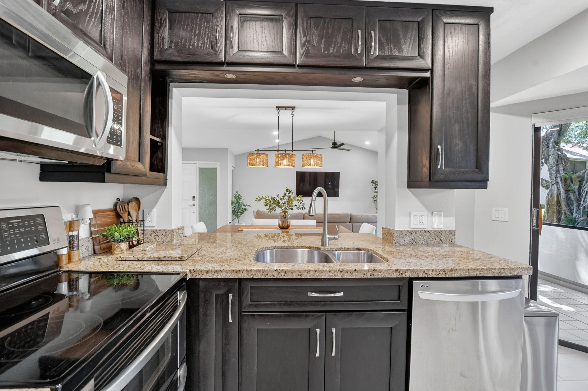5530 Coach House Circle, Unit A Boca Raton, FL 33486 - Photo 13 of 46 13 (1)