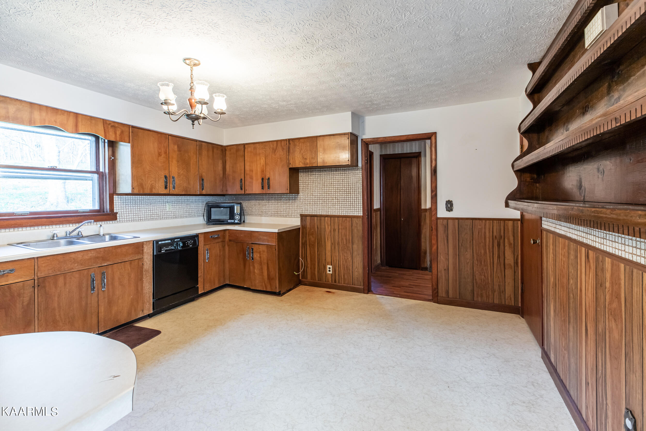 487 Rogers Road Speedwell, TN 37870 - Photo 10 of 33 487 Hope Wells Ln-29