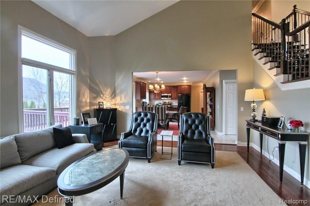 3960 Elk Drive Rochester, MI 48306 - Photo 6 of 27 Great_Room_2nd_View.jpg