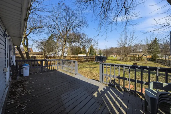 $255,000 | 349 Woodland Drive, Grayslake, IL 60030