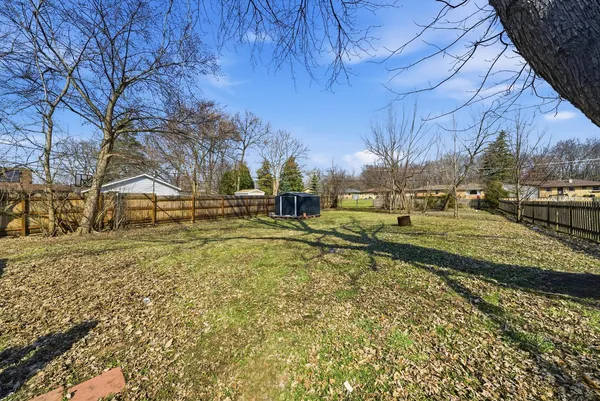 $255,000 | 349 Woodland Drive, Grayslake, IL 60030