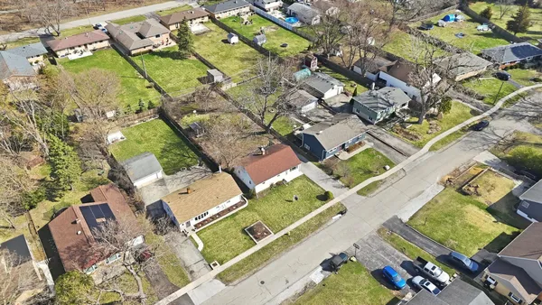$255,000 | 349 Woodland Drive, Grayslake, IL 60030