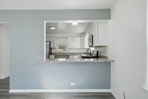 $255,000 | 349 Woodland Drive, Grayslake, IL 60030