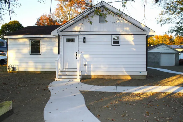 $489,000 | 203 East Jacksonville Avenue, Villas, NJ 08251