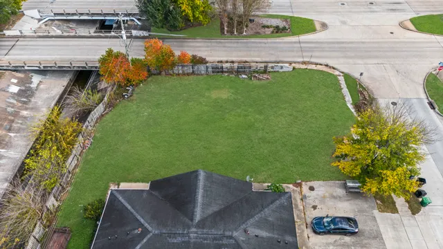 $325,000 | 9402 Derrik Drive, Houston, TX 77080