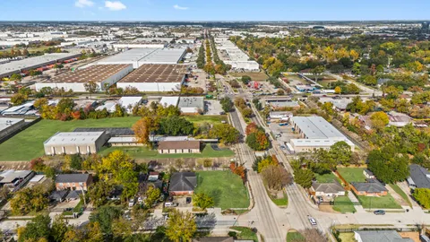 $325,000 | 9402 Derrik Drive, Houston, TX 77080