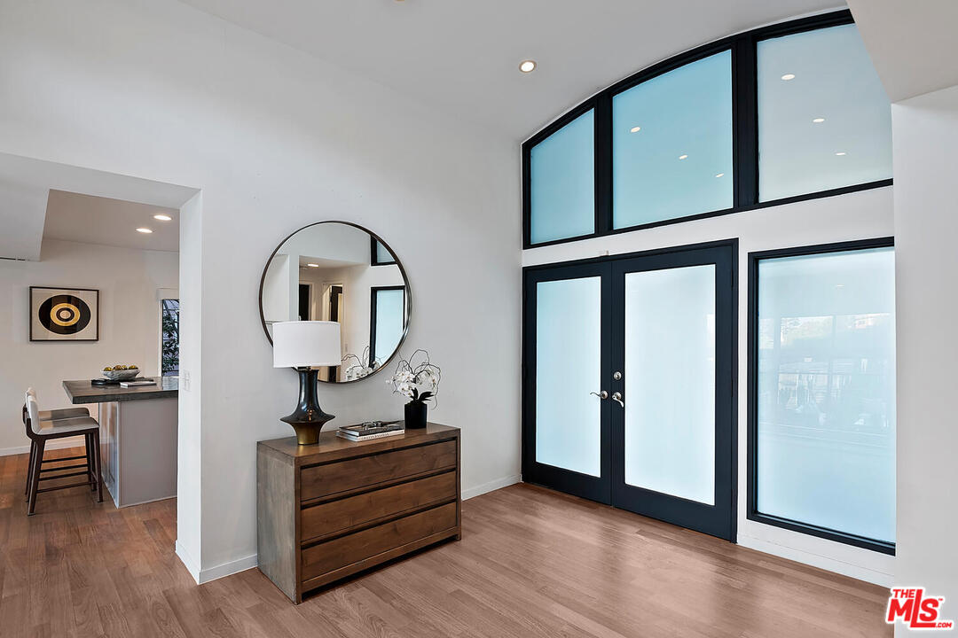3612 Lowry Road Los Angeles, CA 90027 - Photo 2 of 20 Gallery Image 2