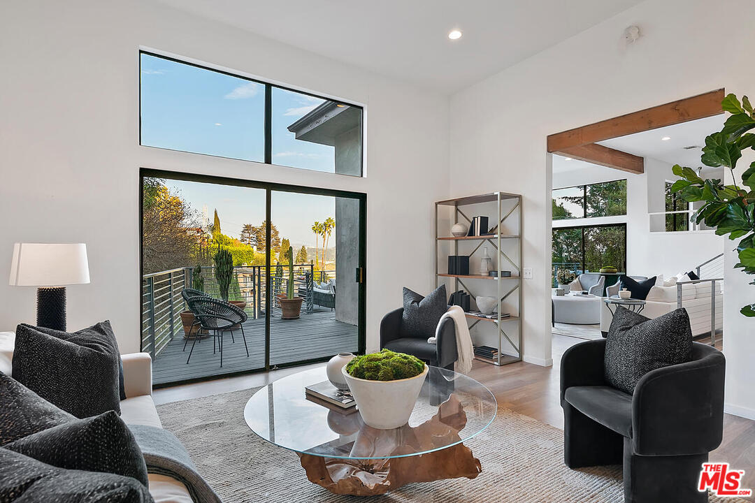 3612 Lowry Road Los Angeles, CA 90027 - Photo 13 of 20 Gallery Image 13