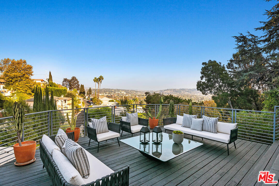 3612 Lowry Road Los Angeles, CA 90027 - Photo 10 of 20 Gallery Image 10