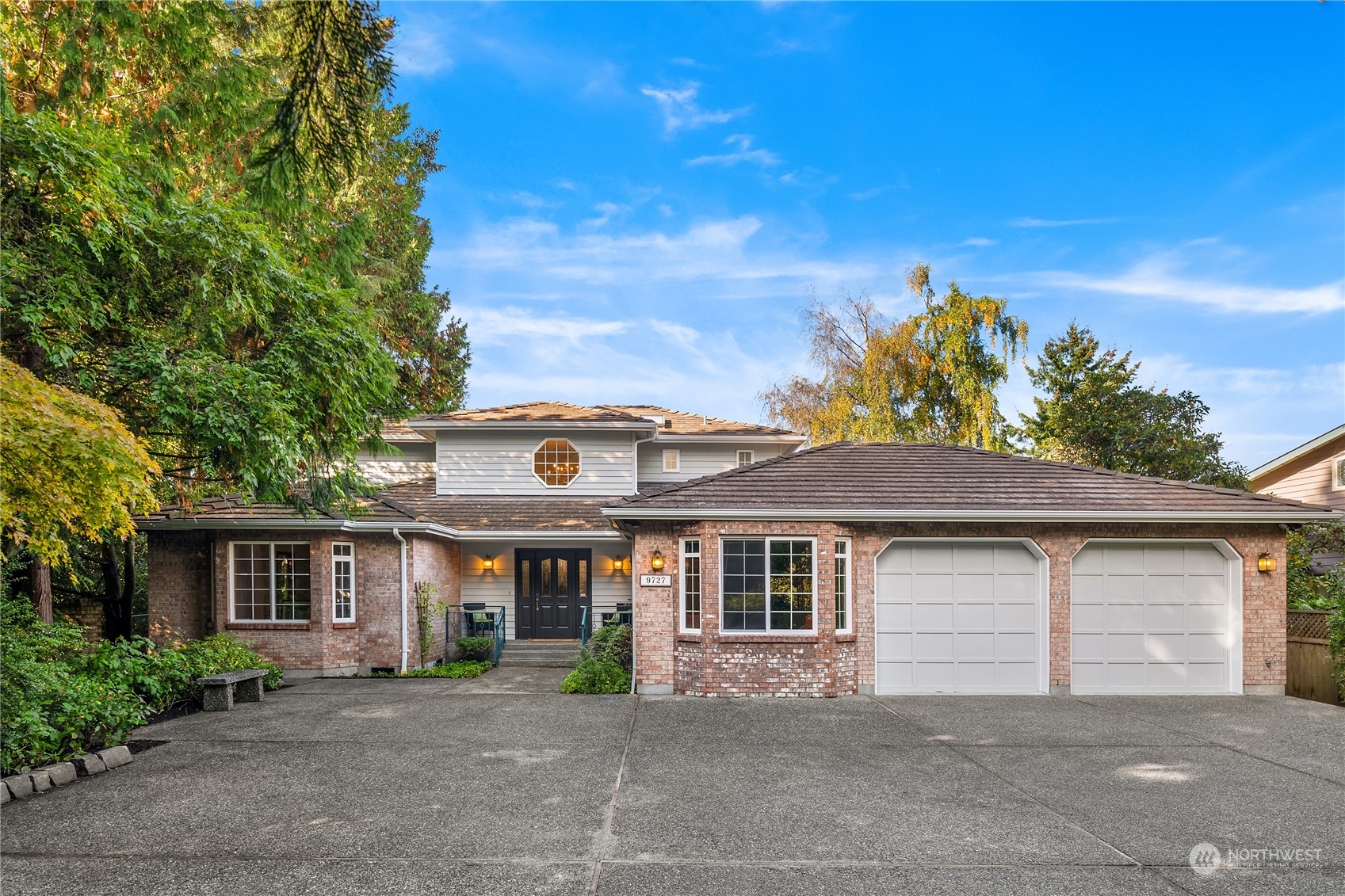 9727 45th Avenue Southwest Seattle, WA 98136 - Photo 1 of 39 Gallery Image 1